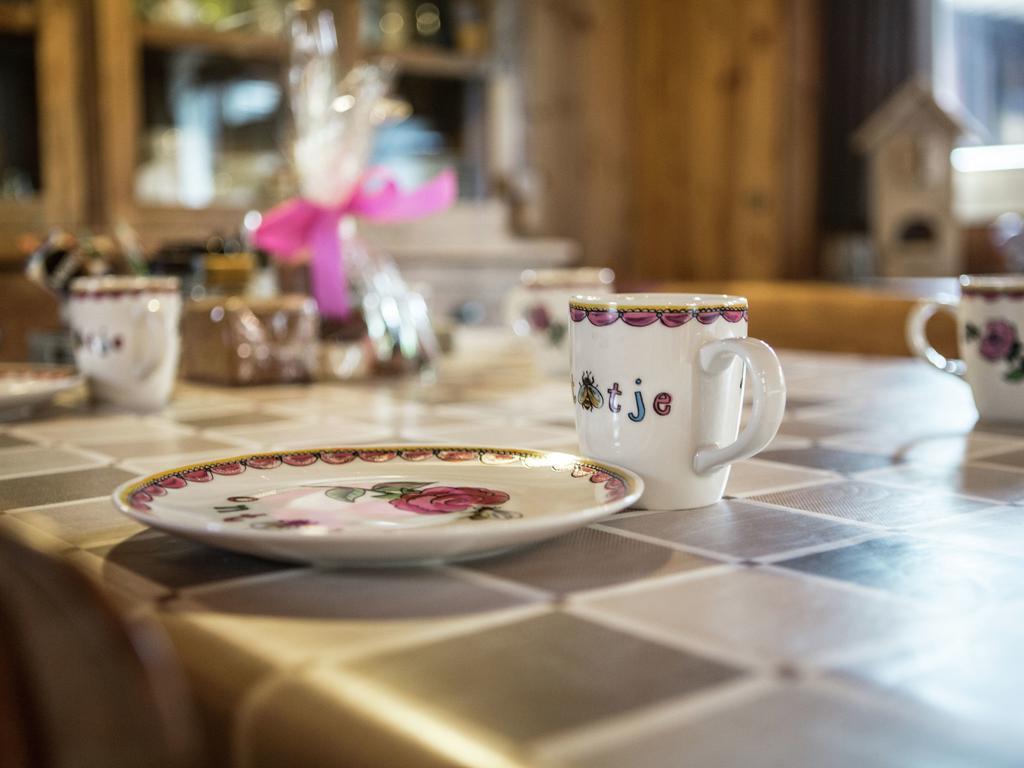 Вилла Luxurious Chalet In Oud Turnhout With Large Garden Ауд-Тюрнхаут Экстерьер фото